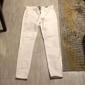 Banana Republic white skinny Jean.